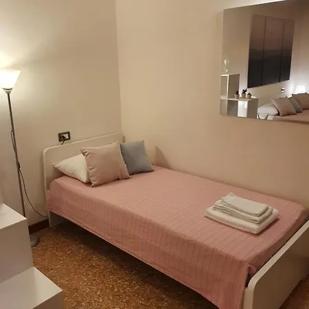 12 Minuti Da Venezia Con Parcheggio Apartamento Marghera